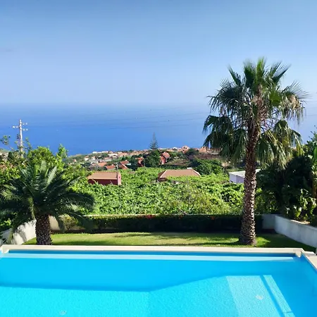 17 ° West, Lux. Inf. Pool Villa, 5 Minutes To The Sandy Beach, Wifi Villa
