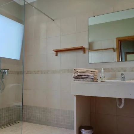 17 ° West, Lux. Inf. Pool Villa, 5 Minutes To The Sandy Beach, Wifi *