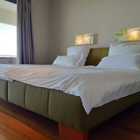 17 ° West, Lux. Inf. Pool Villa, 5 Minutes To The Sandy Beach, Wifi *