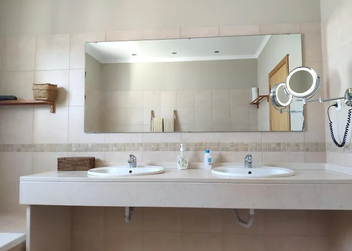 Вилла 17 ° West, Lux. Inf. Pool Villa, 5 Minutes To The Sandy Beach, Wifi Estreito Da Calheta