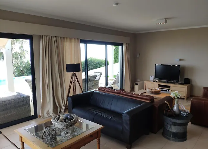 17 ° West, Lux. Inf. Pool Villa, 5 Minutes To The Sandy Beach, Wifi Вилла *