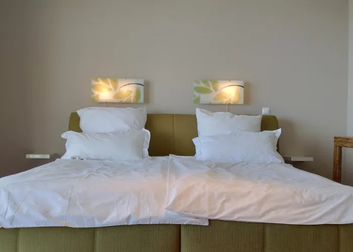 Вилла 17 ° West, Lux. Inf. Pool Villa, 5 Minutes To The Sandy Beach, Wifi