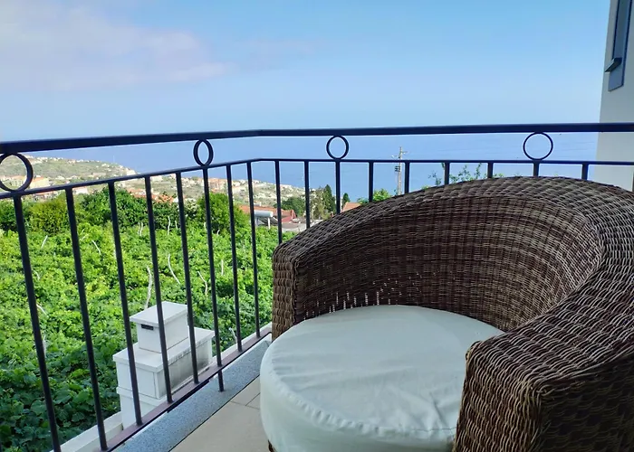 Вилла 17 ° West, Lux. Inf. Pool Villa, 5 Minutes To The Sandy Beach, Wifi