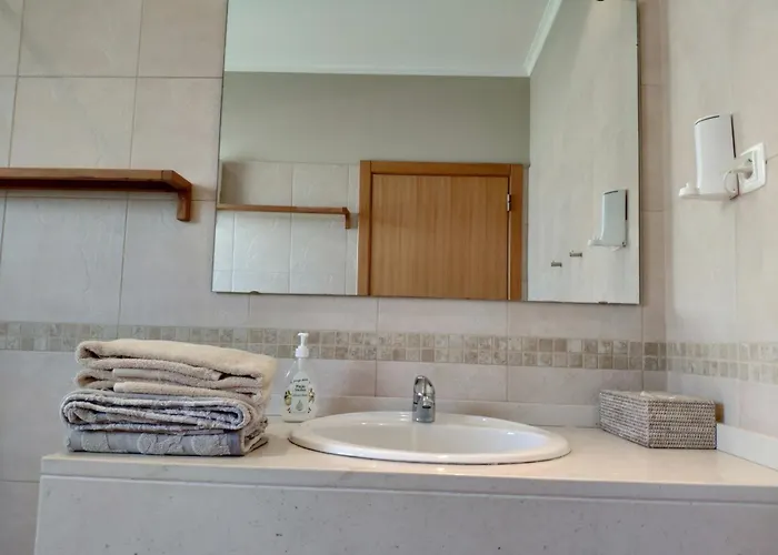 17 ° West, Lux. Inf. Pool Villa, 5 Minutes To The Sandy Beach, Wifi Estreito Da Calheta