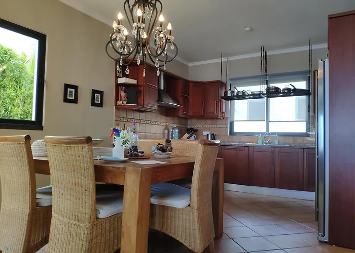 17 ° West, Lux. Inf. Pool Villa, 5 Minutes To The Sandy Beach, Wifi *